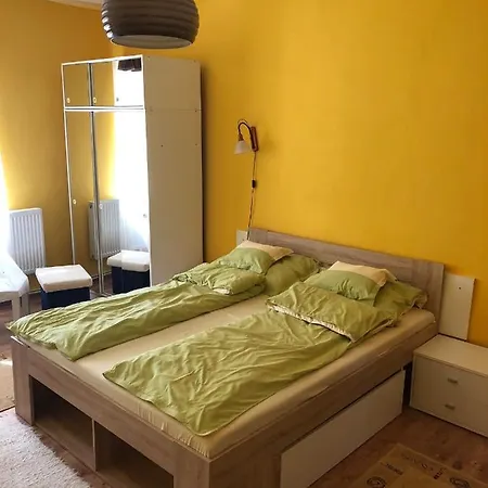 Ohuta Vendeghaz