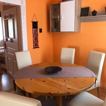 Ohuta Vendeghaz Gæstehus