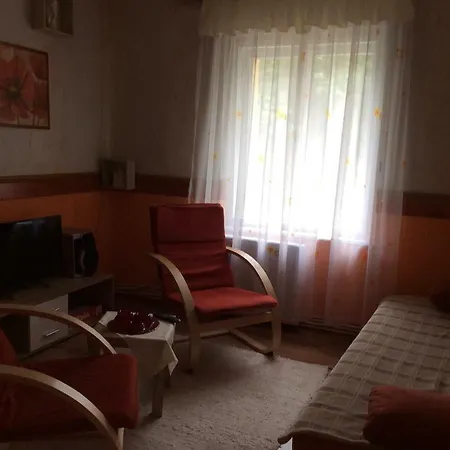 Ohuta Vendeghaz Gæstehus *